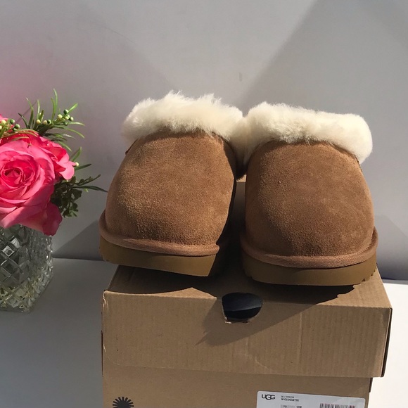 UGG Cluggette Slippers - Picture 2 of 9